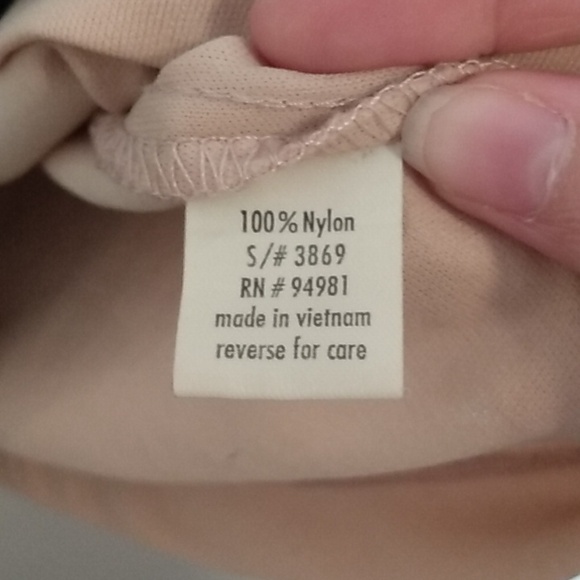 Twentyone Size Medium Women's Lacey Black And Tan Short Sleeve Shirt - Picture 4 of 9